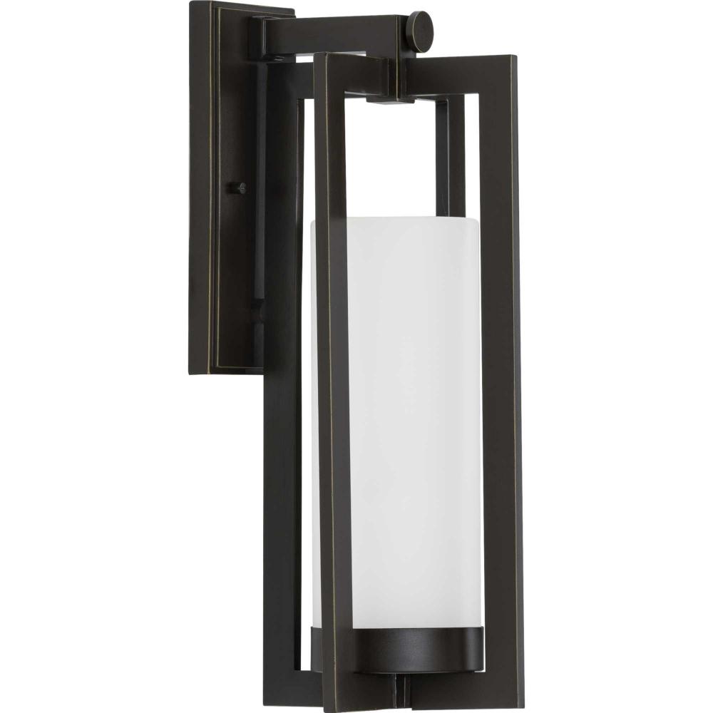 P560123-108 1-100W MED WALL LANTERN